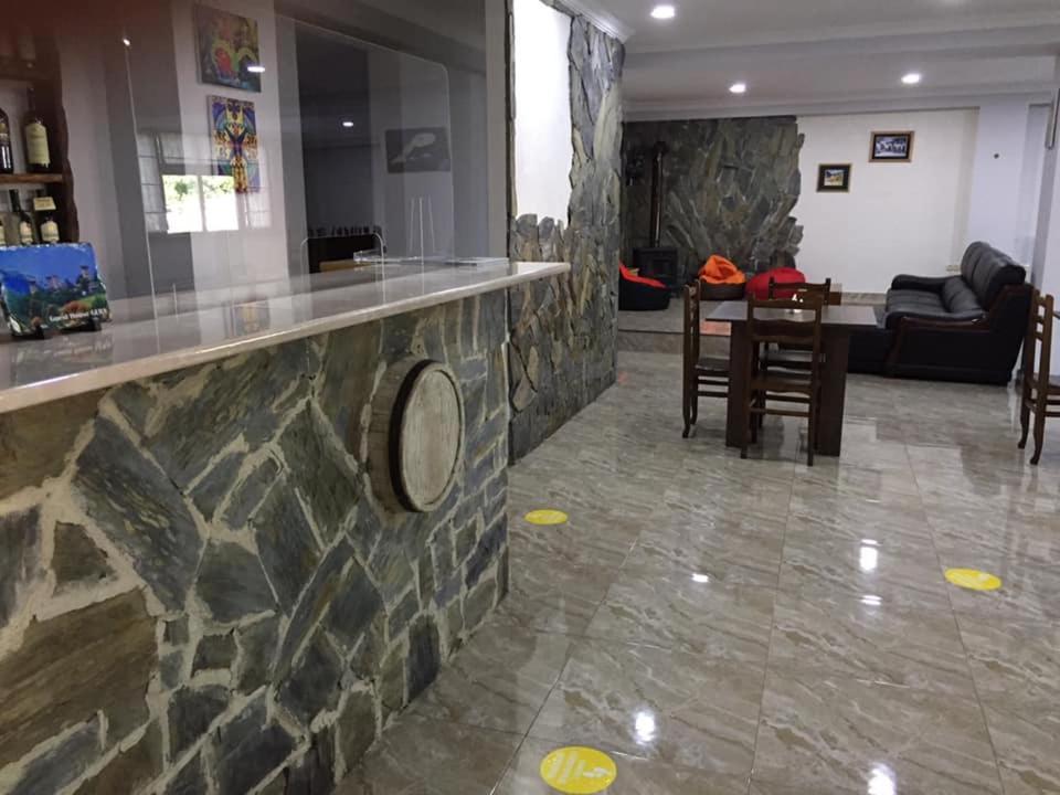 Guesthouse Gera Mestia Ngoại thất bức ảnh
