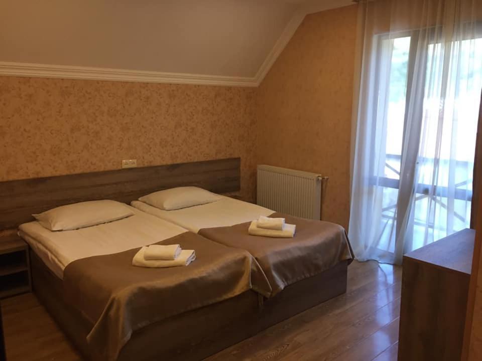 Guesthouse Gera Mestia Ngoại thất bức ảnh