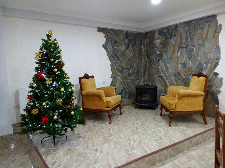 Guesthouse Gera Mestia Ngoại thất bức ảnh