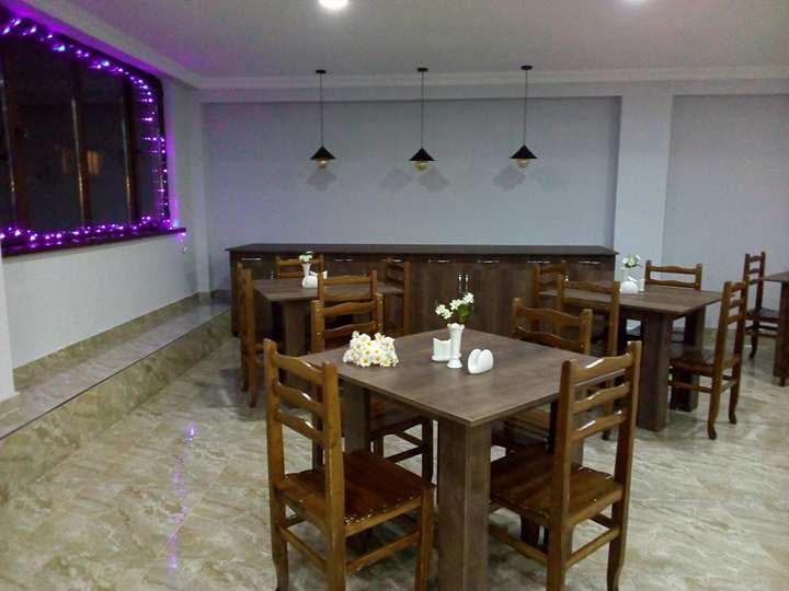 Guesthouse Gera Mestia Ngoại thất bức ảnh