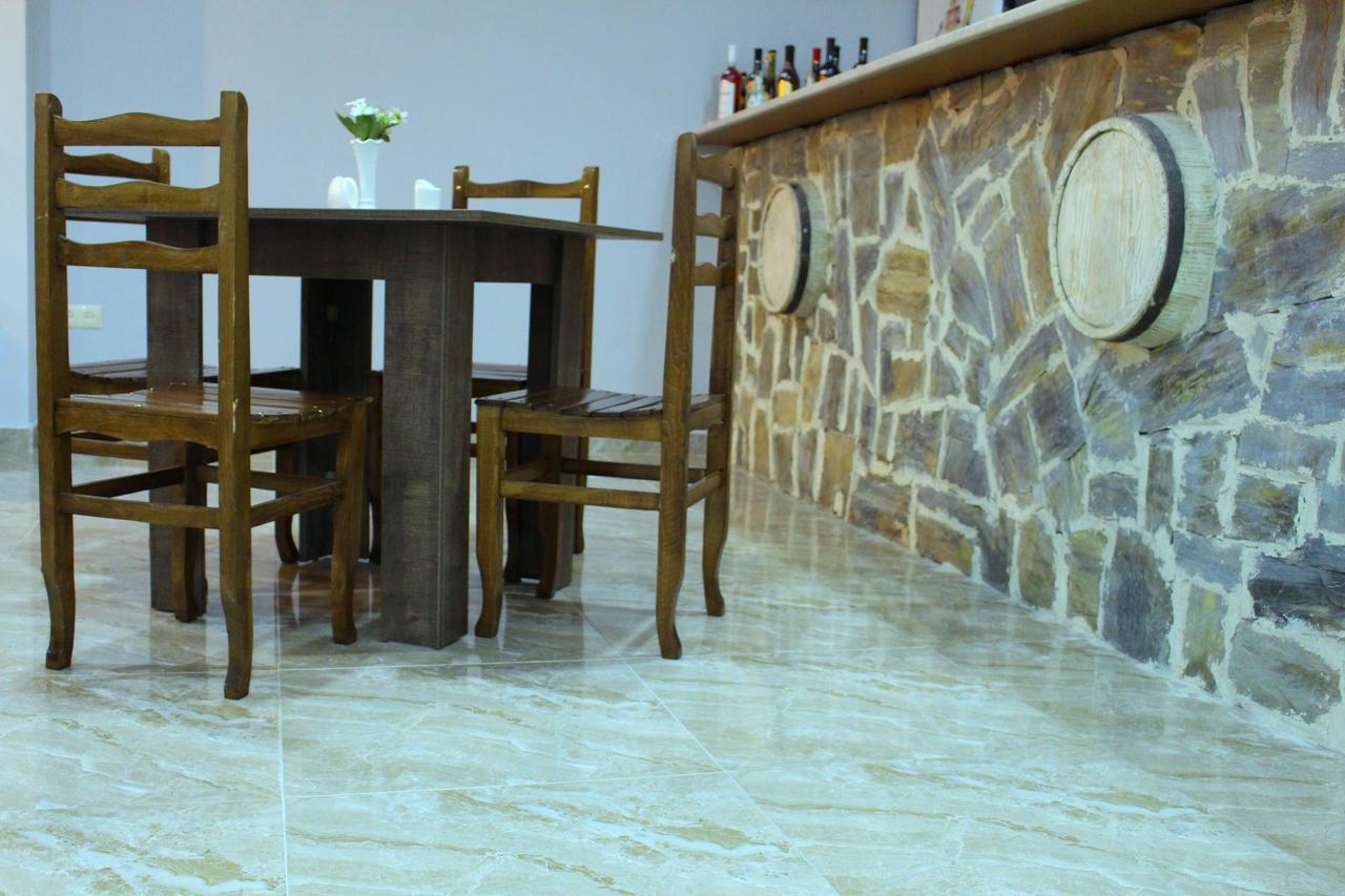 Guesthouse Gera Mestia Ngoại thất bức ảnh