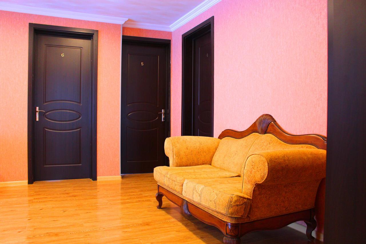 Guesthouse Gera Mestia Ngoại thất bức ảnh