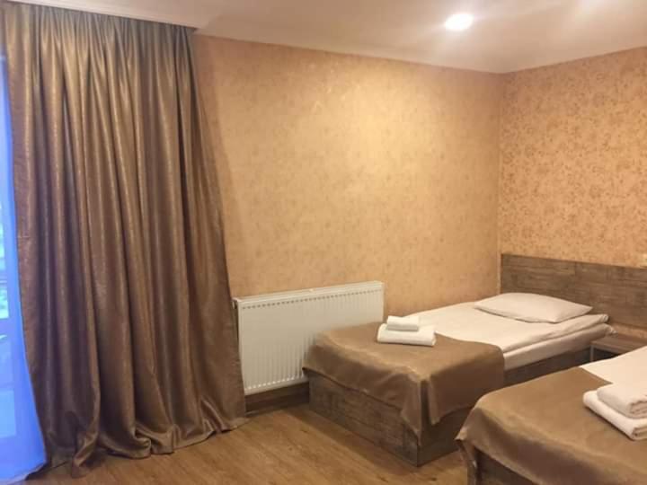 Guesthouse Gera Mestia Ngoại thất bức ảnh
